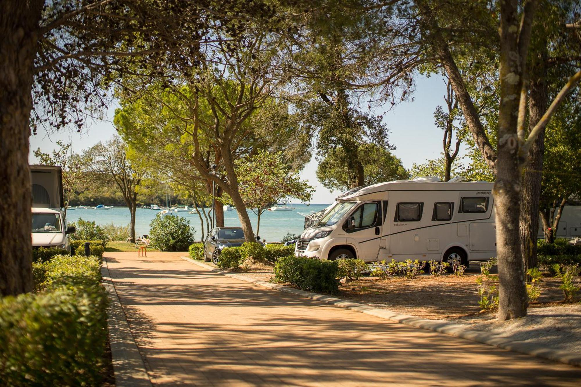 Maistra Camping Vestar Pitches Ровинь Экстерьер фото